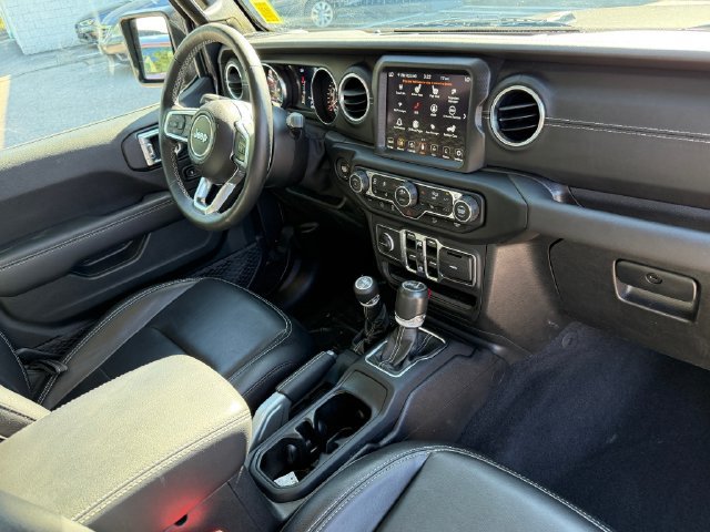 Used 2021 Jeep Wrangler Unlimited Sahara AWD/4WD image 27