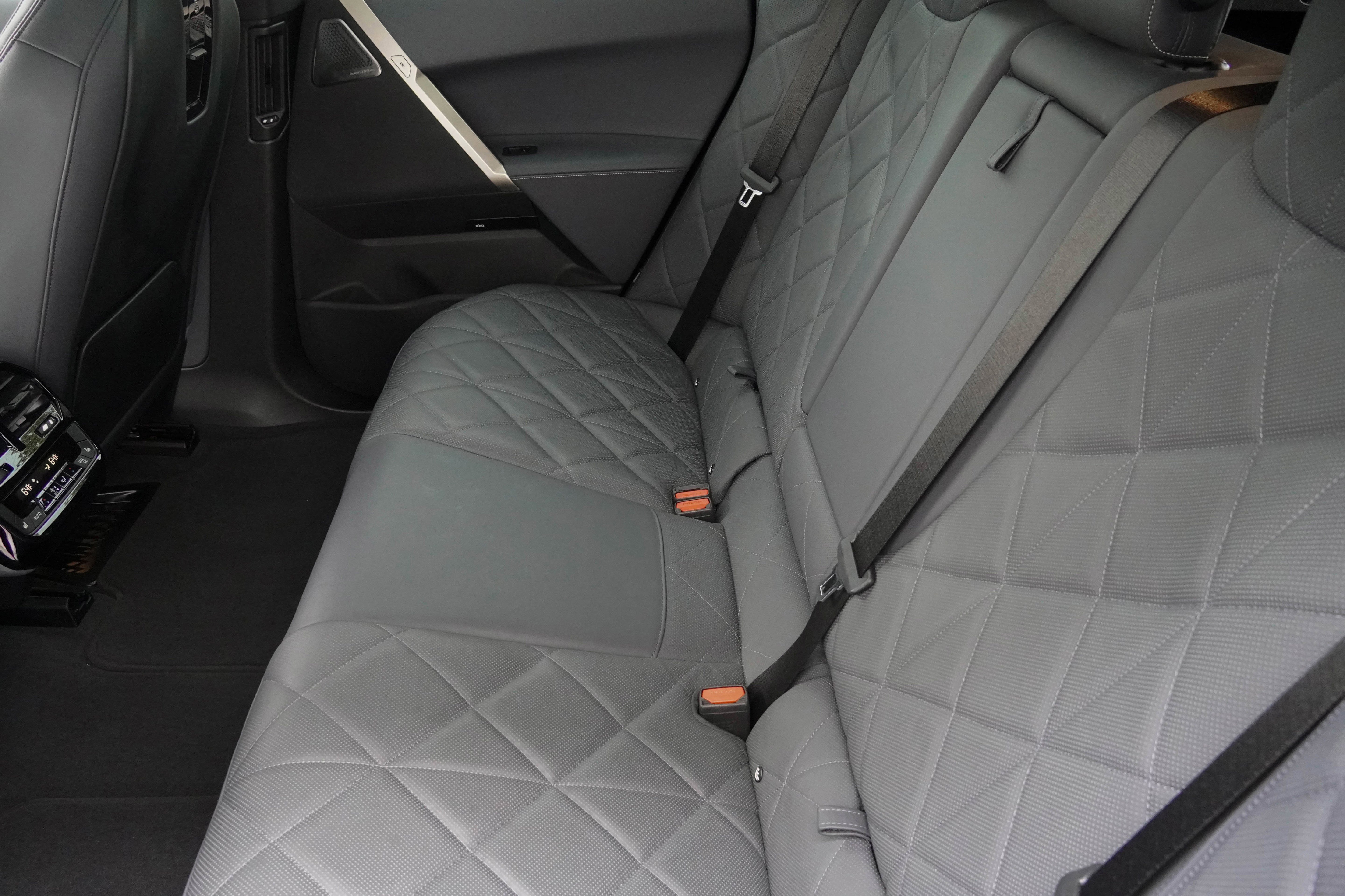 Certified 2024 BMW iX M60 image 37