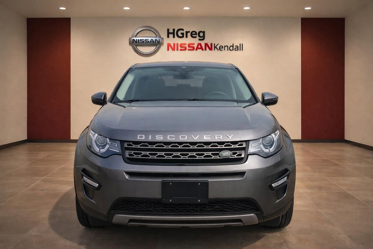 Used 2018 Land Rover Discovery Sport SE AWD/4WD image 5