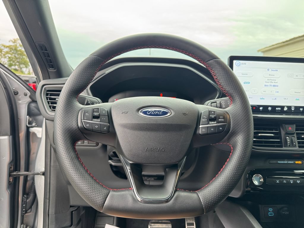 Used 2023 Ford Escape ST-Line w/ Tech Pack #1 AWD/4WD image 15
