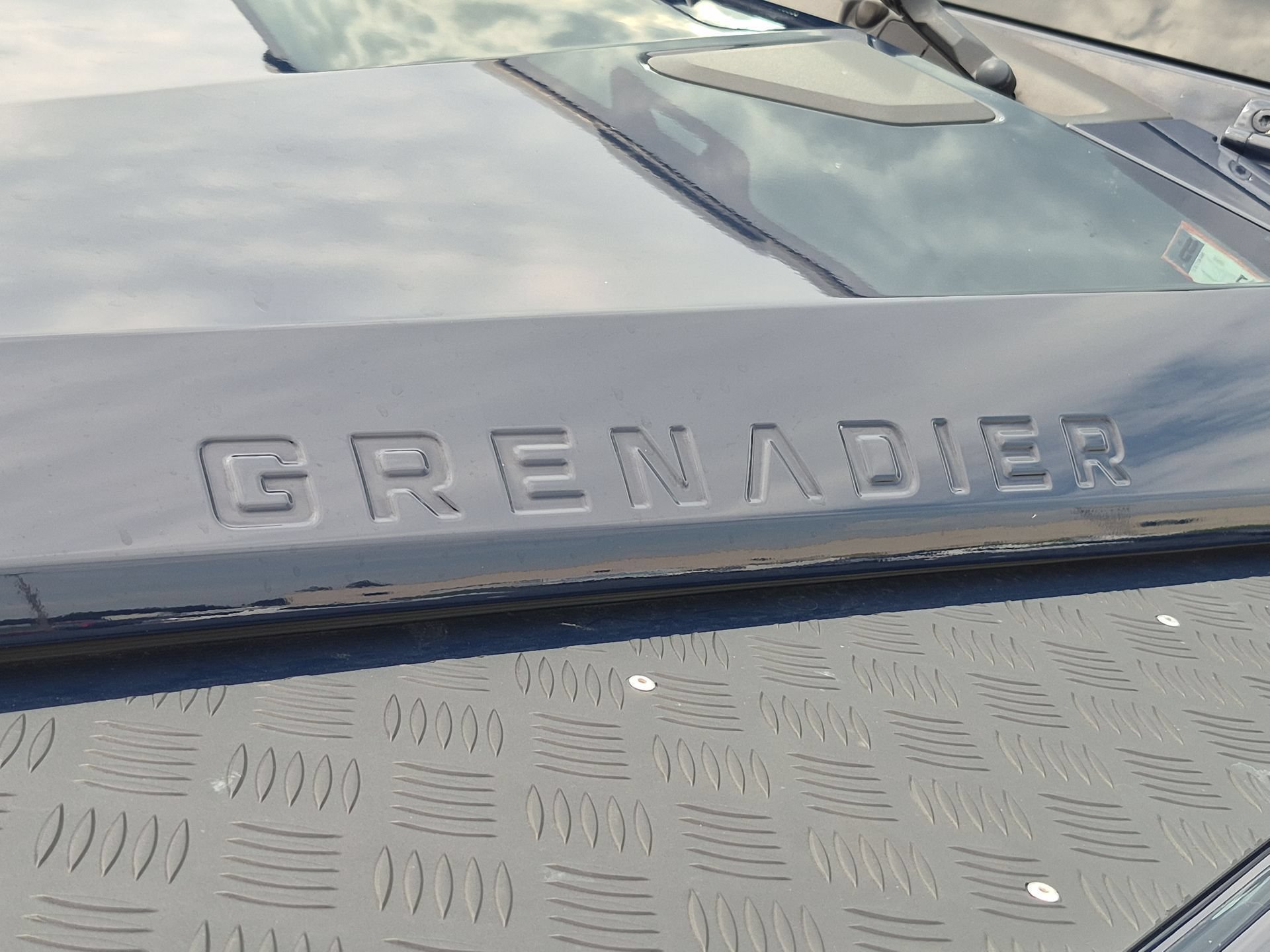 Used 2024 INEOS Grenadier Station Wagon AWD/4WD image 32