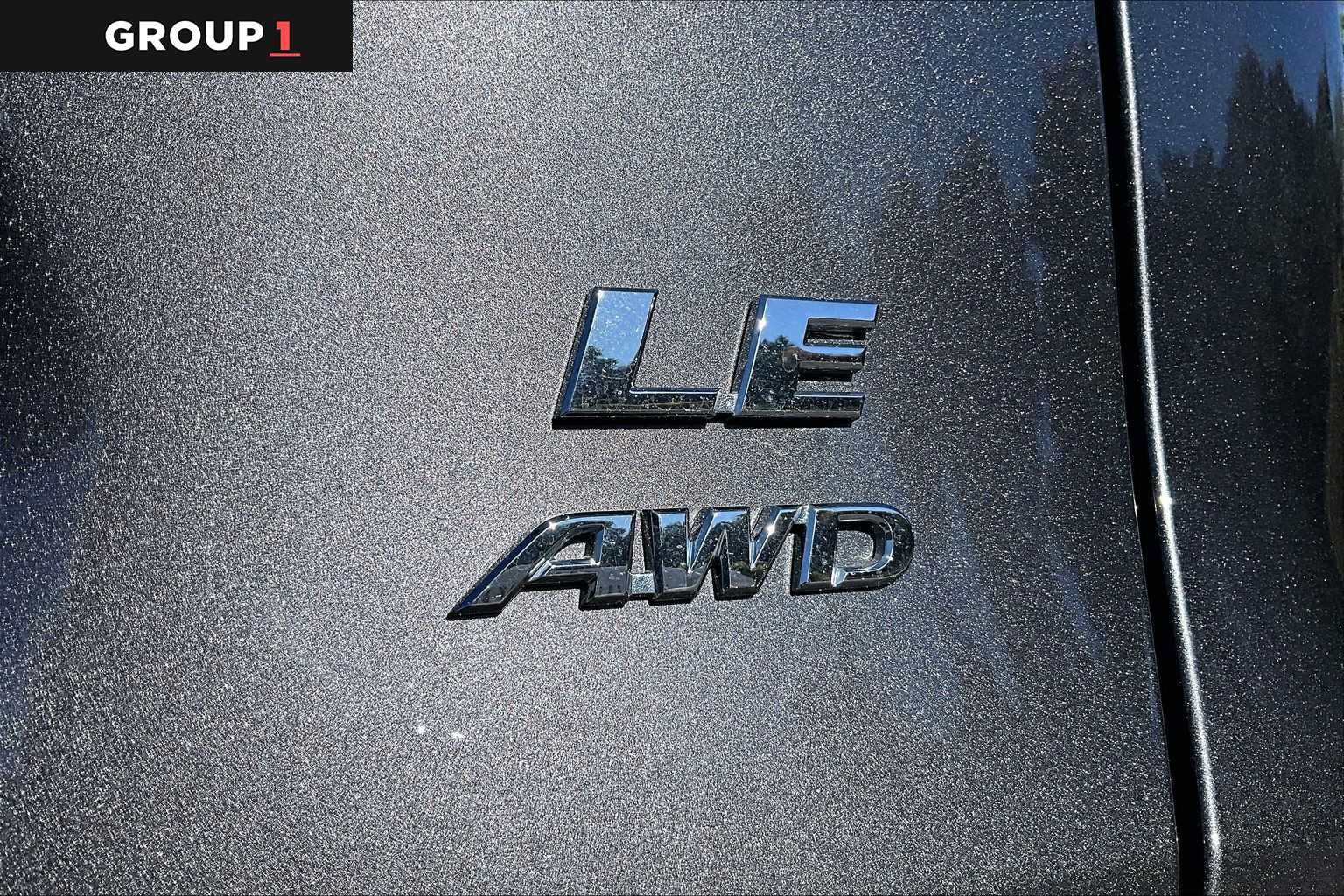 Used 2025 Toyota RAV4 LE AWD/4WD image 10