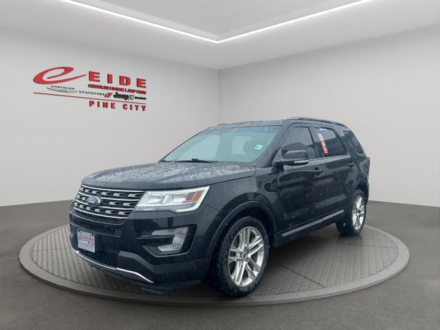 Used 2017 Ford Explorer XLT w/ XLT Technology Feature Bundle image 1