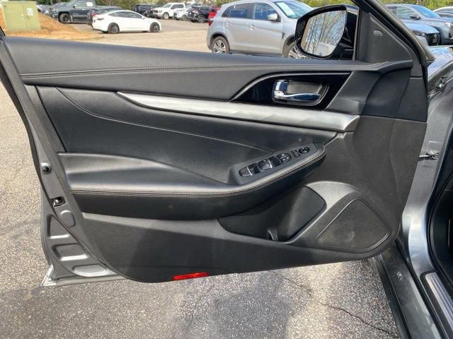 Used 2023 Nissan Maxima SV w/ Floor Mat Group image 19