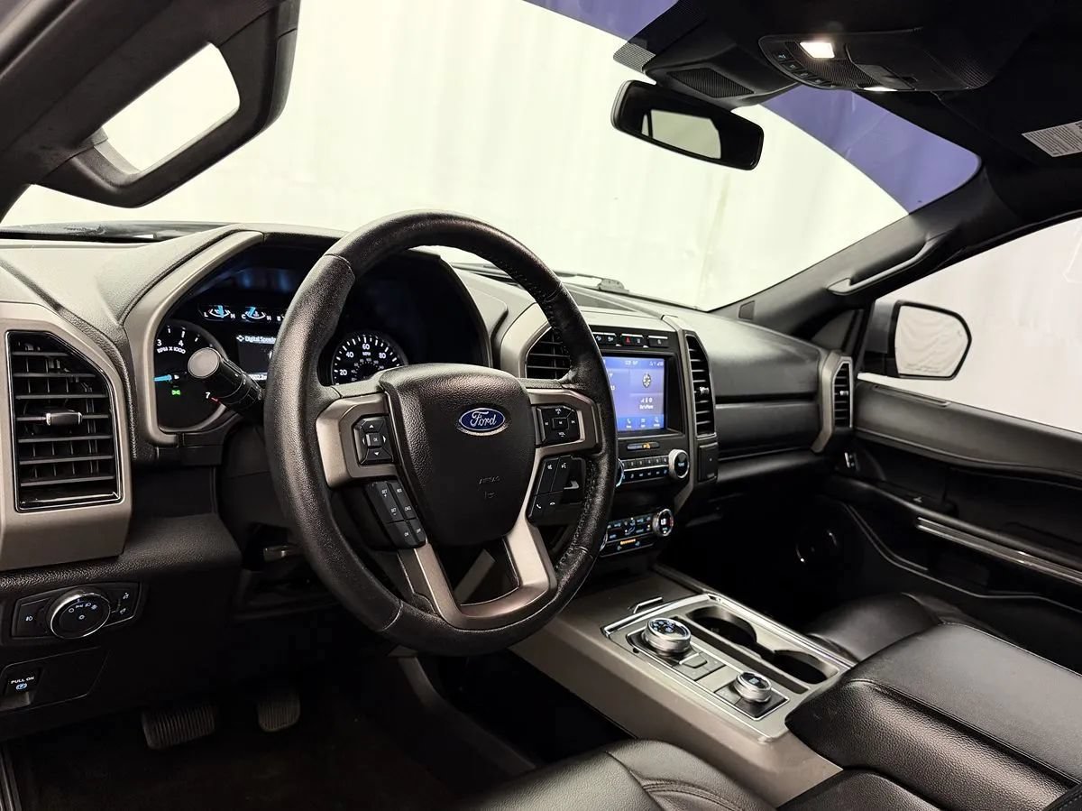 Used 2020 Ford Expedition XLT w/ Equipment Group 201A AWD/4WD image 8