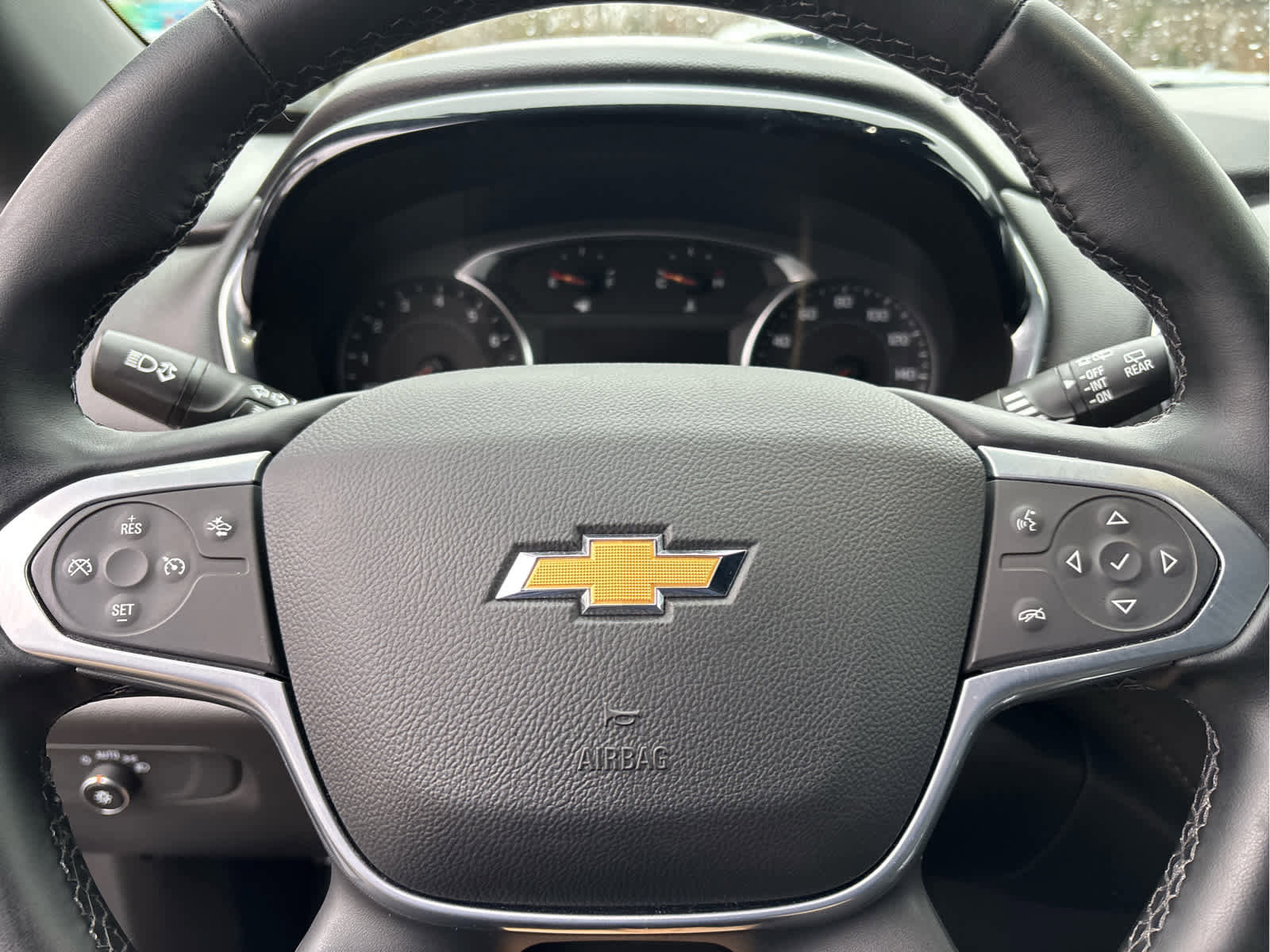 Used 2023 Chevrolet Traverse LT image 13