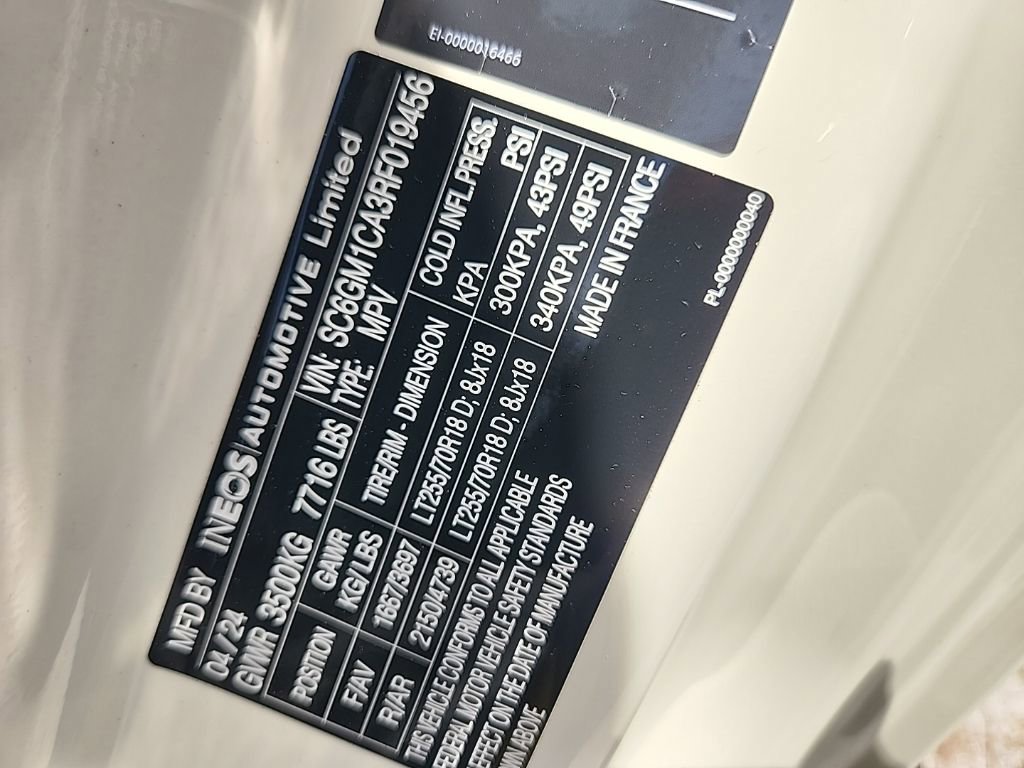 Used 2024 INEOS Grenadier Fieldmaster Edition image 9