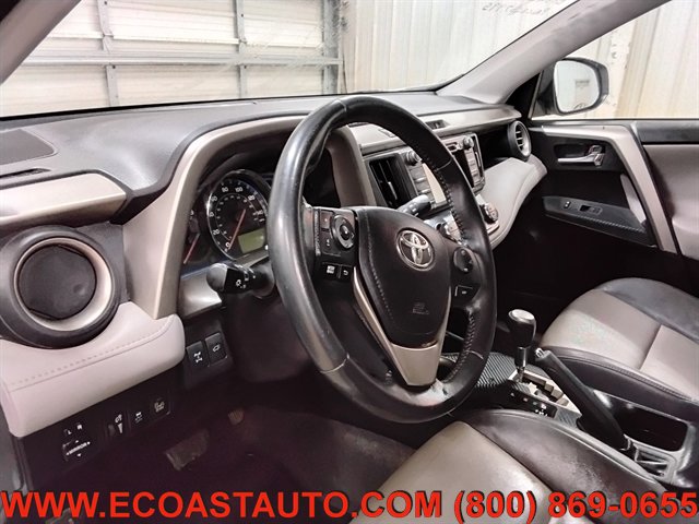 Used 2015 Toyota RAV4 Limited w/ Technology Package AWD/4WD image 11