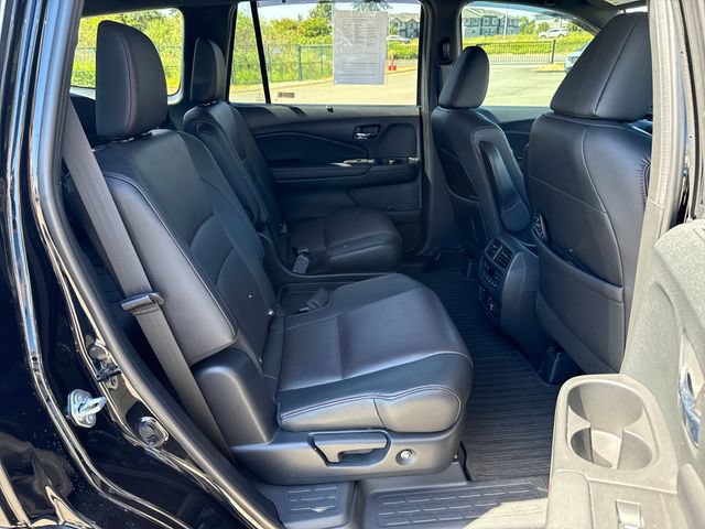Used 2022 Honda Pilot Black Edition image 12