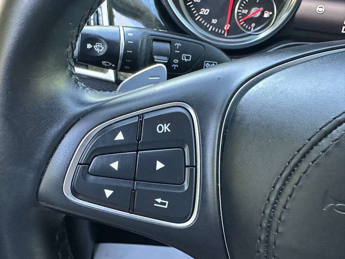 Used 2018 Mercedes-Benz GLS 550 4MATIC w/ Driver Assistance Package image 35