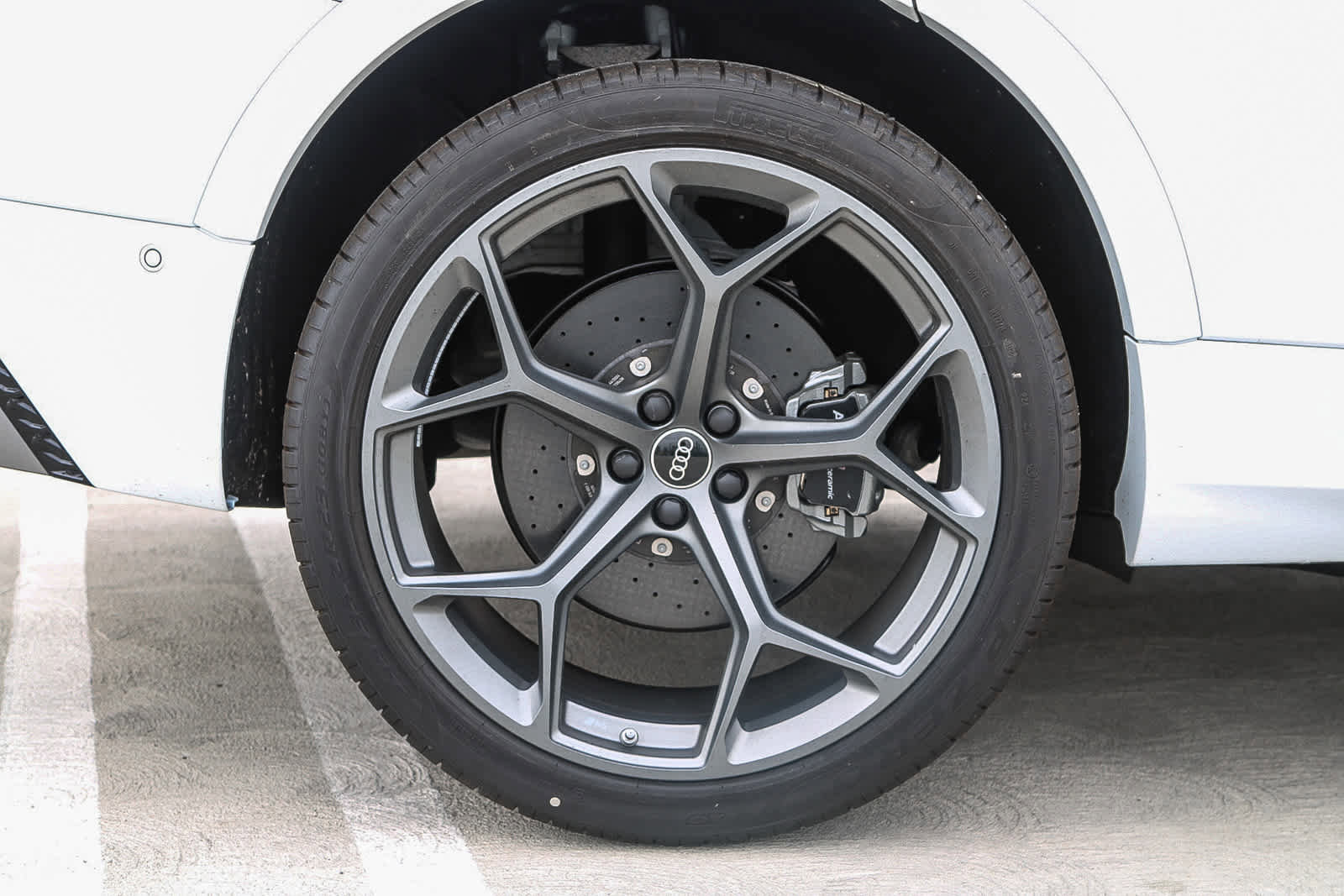 New 2025 Audi RS Q8 performance image 10