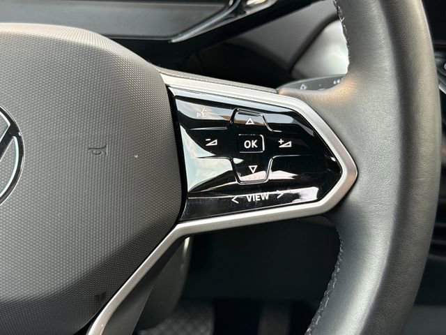 Certified 2022 Volkswagen ID.4 Pro image 36