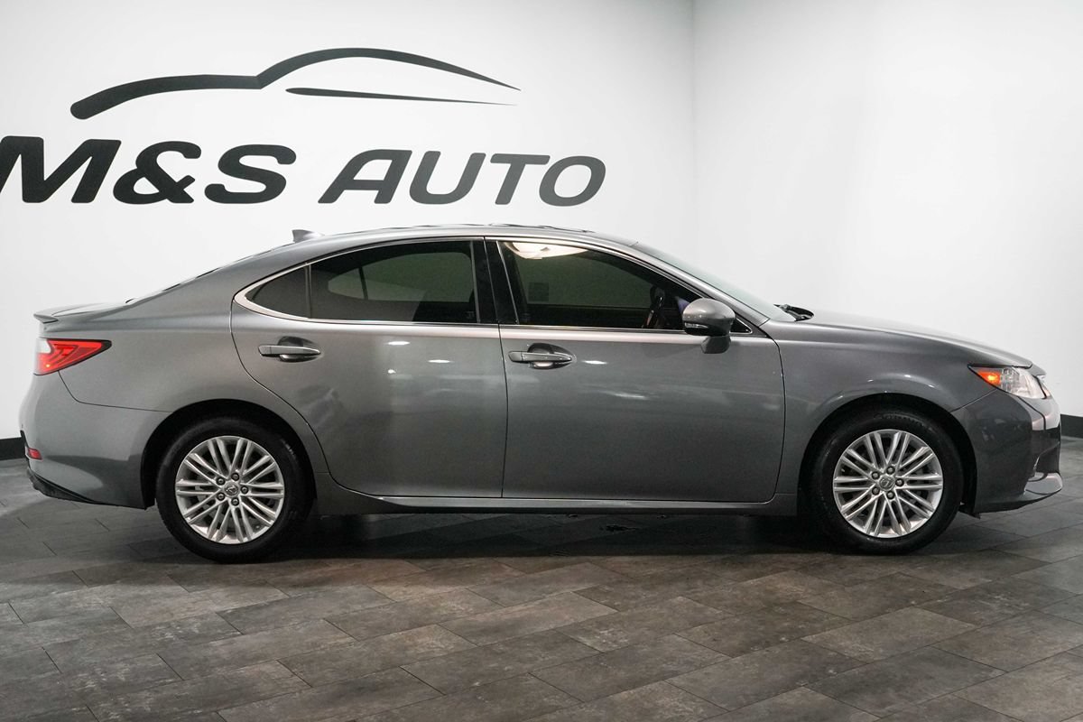 Used 2015 Lexus ES 350 w/ Premium Package FWD image 6