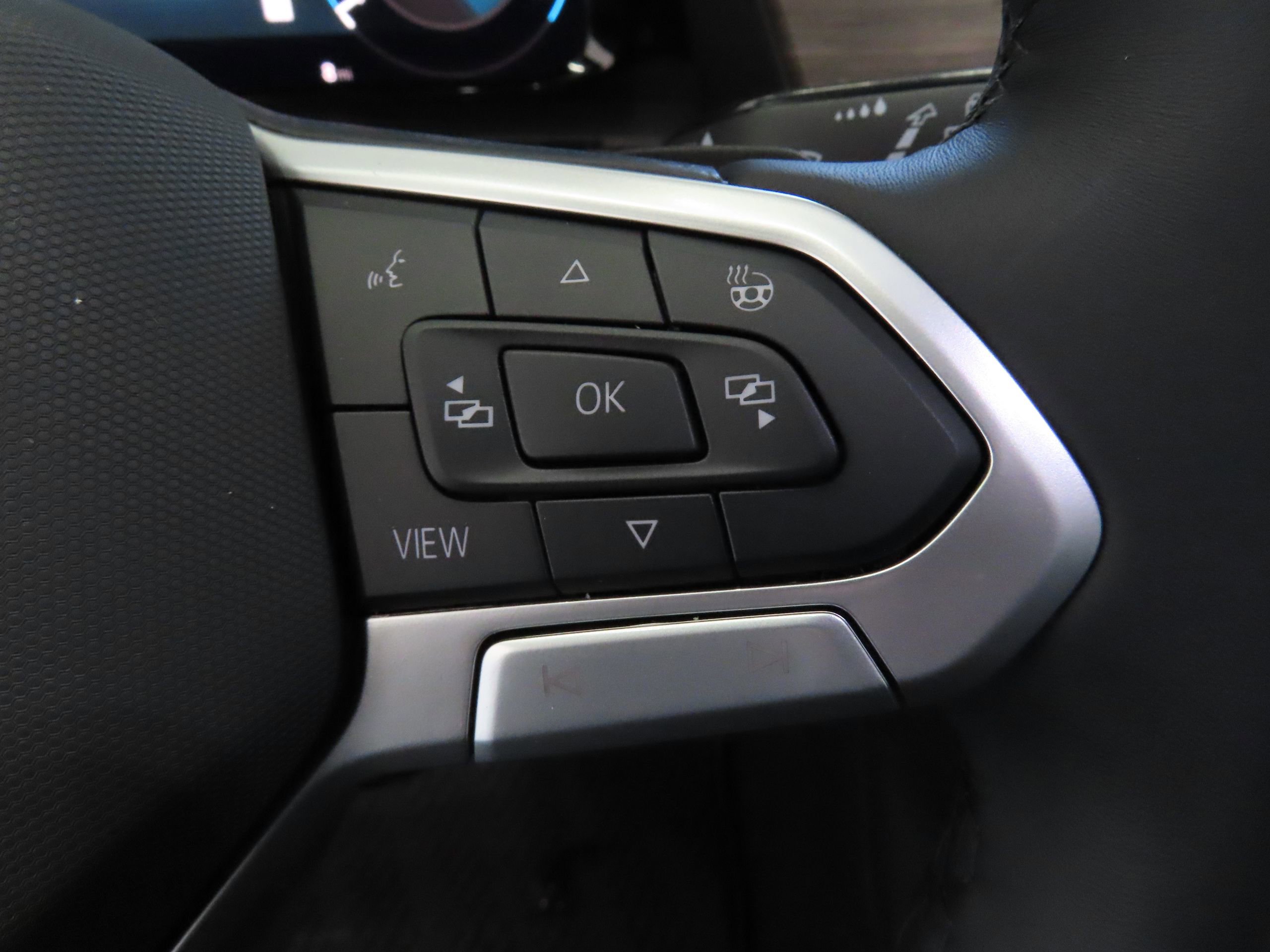 New 2025 Volkswagen Atlas SEL Premium R-Line AWD/4WD image 14