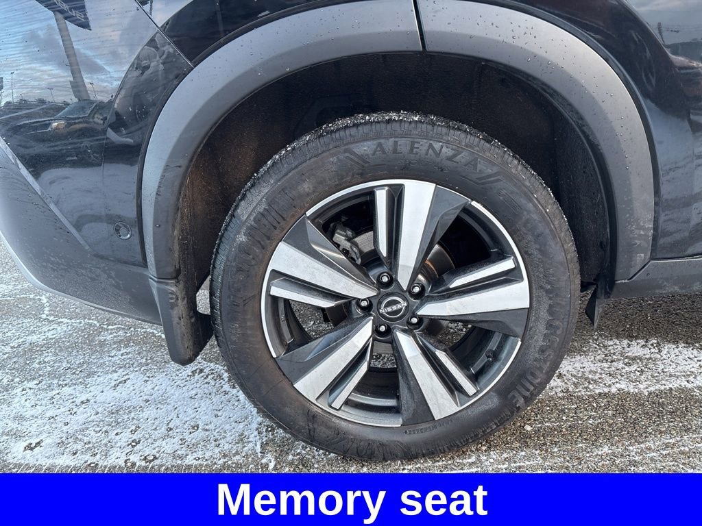 Used 2023 Nissan Rogue Platinum w/ Platinum Premium Package image 13