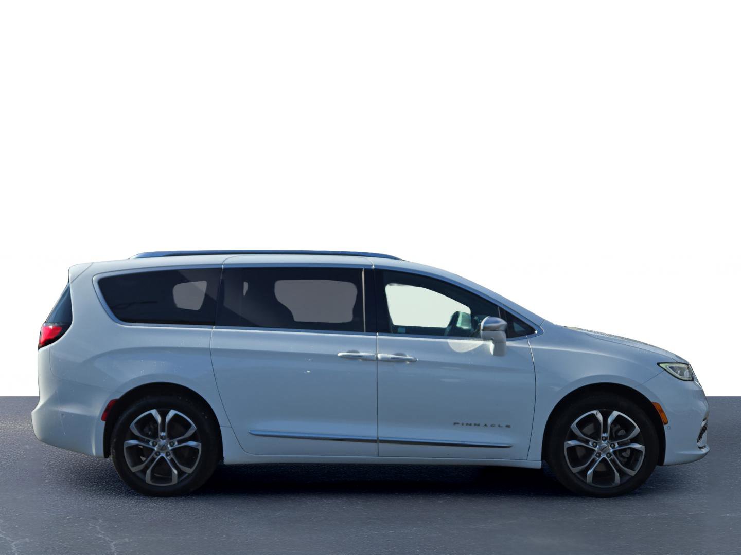 Used 2021 Chrysler Pacifica Pinnacle image 6