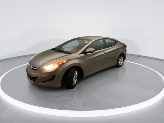 Used 2015 Hyundai Elantra SE image 2