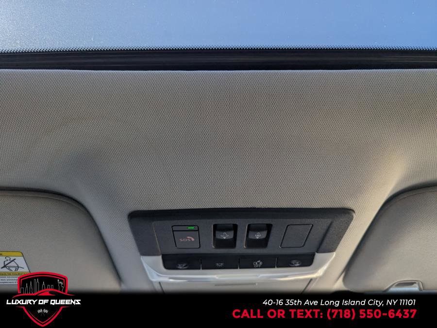 Used 2022 Nissan Pathfinder SL w/ SL Premium Package image 20