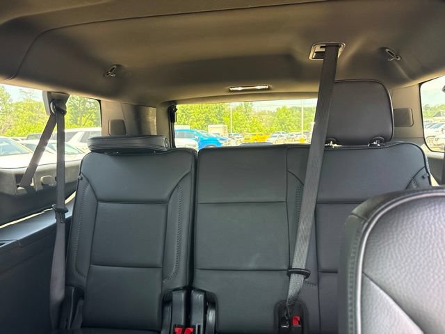 Used 2025 GMC Yukon XL Denali AWD/4WD image 28