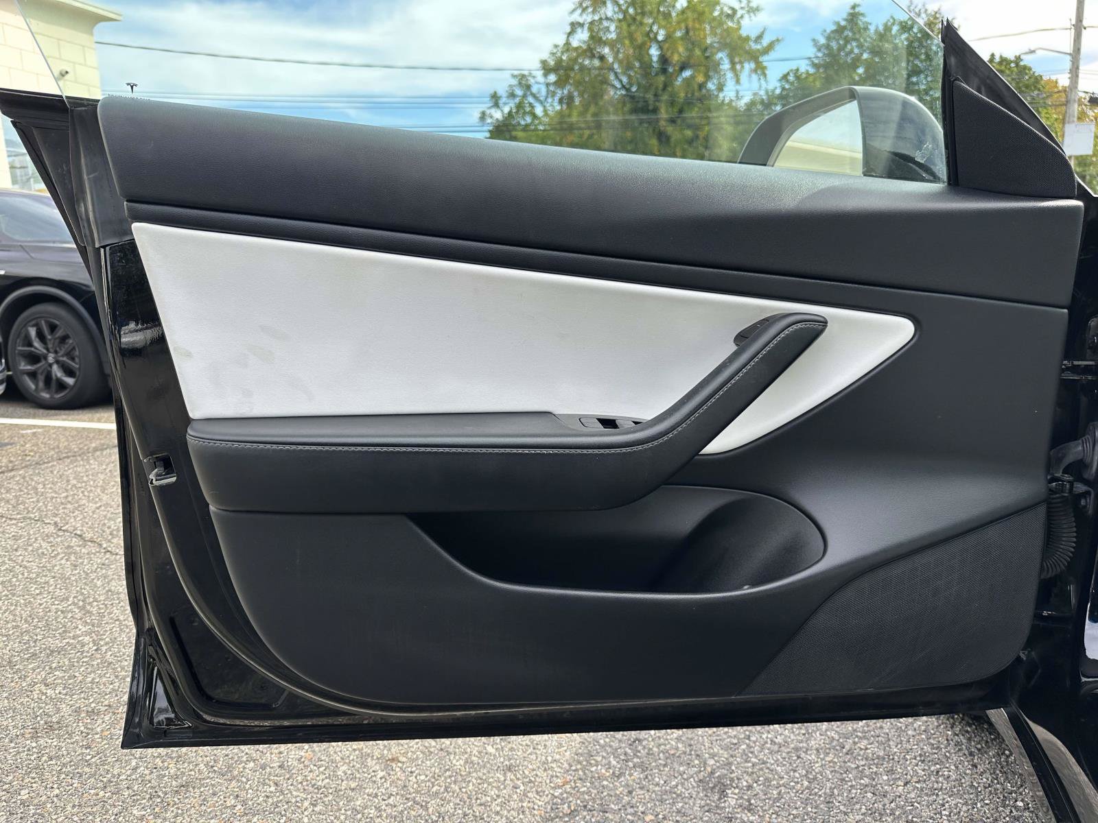 Used 2020 Tesla Model 3 Standard Range RWD image 13