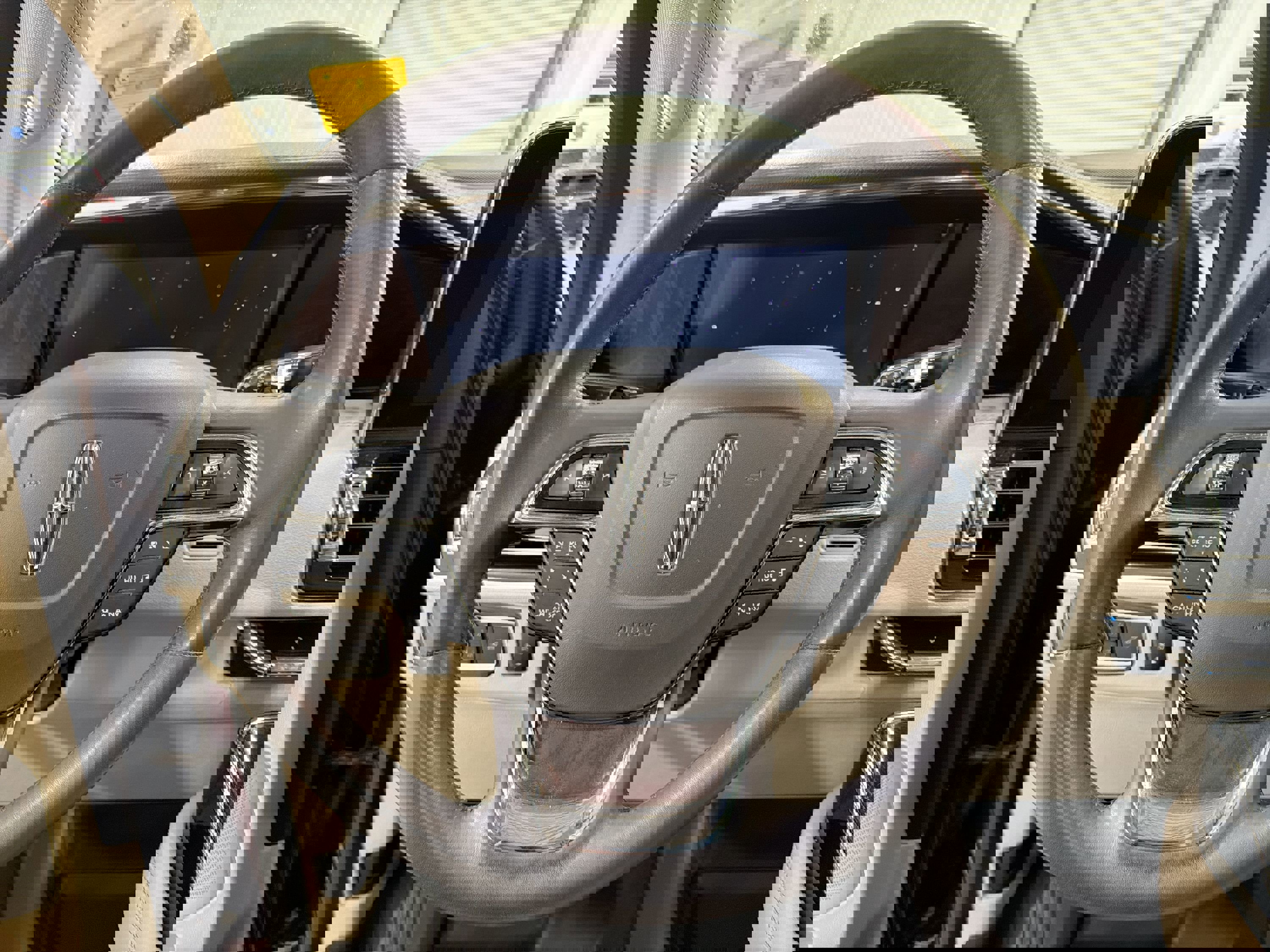 Used 2021 Lincoln Navigator L Reserve w/ Luxury Package image 13