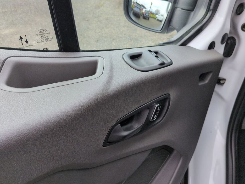 Used 2024 Ford Transit 350 XLT image 10