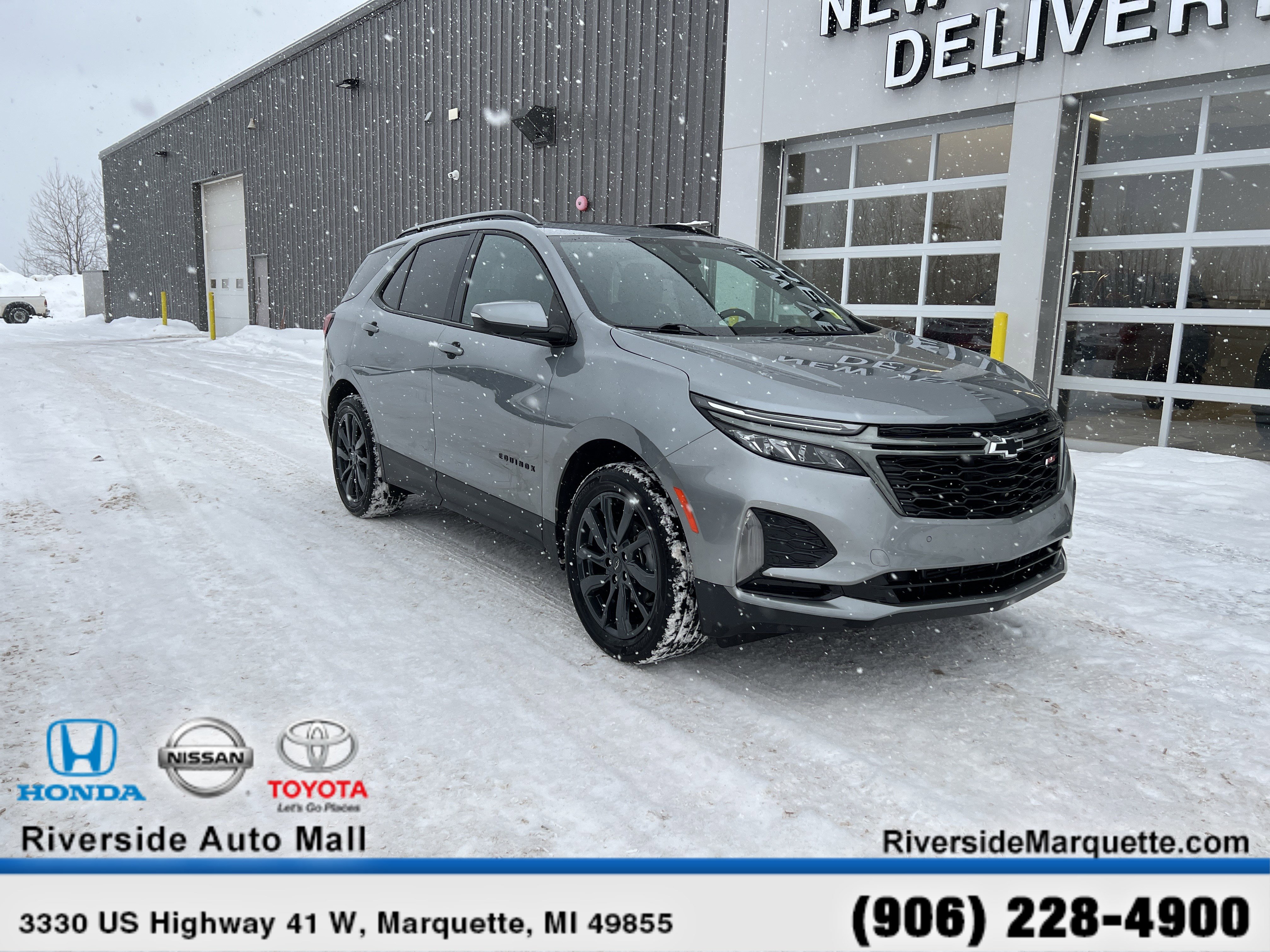 Used 2024 Chevrolet Equinox RS w/ RS Leather Package image 1