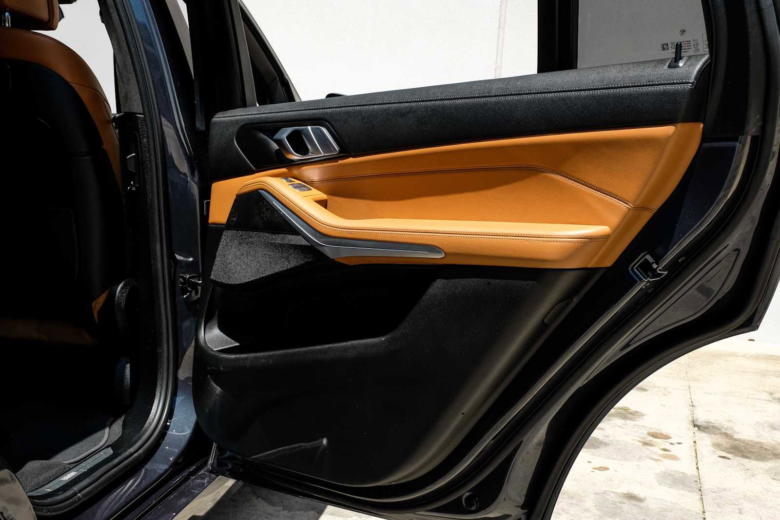 Used 2022 BMW X7 xDrive40i w/ Premium Package image 46