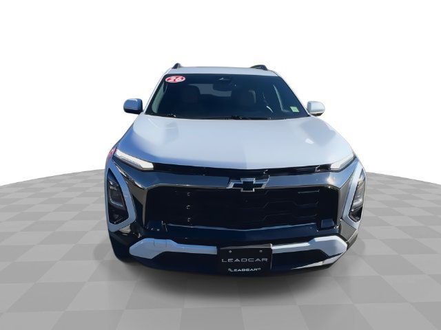 Used 2026 Chevrolet Equinox ACTIV w/ Safety and Technology Package AWD/4WD image 3