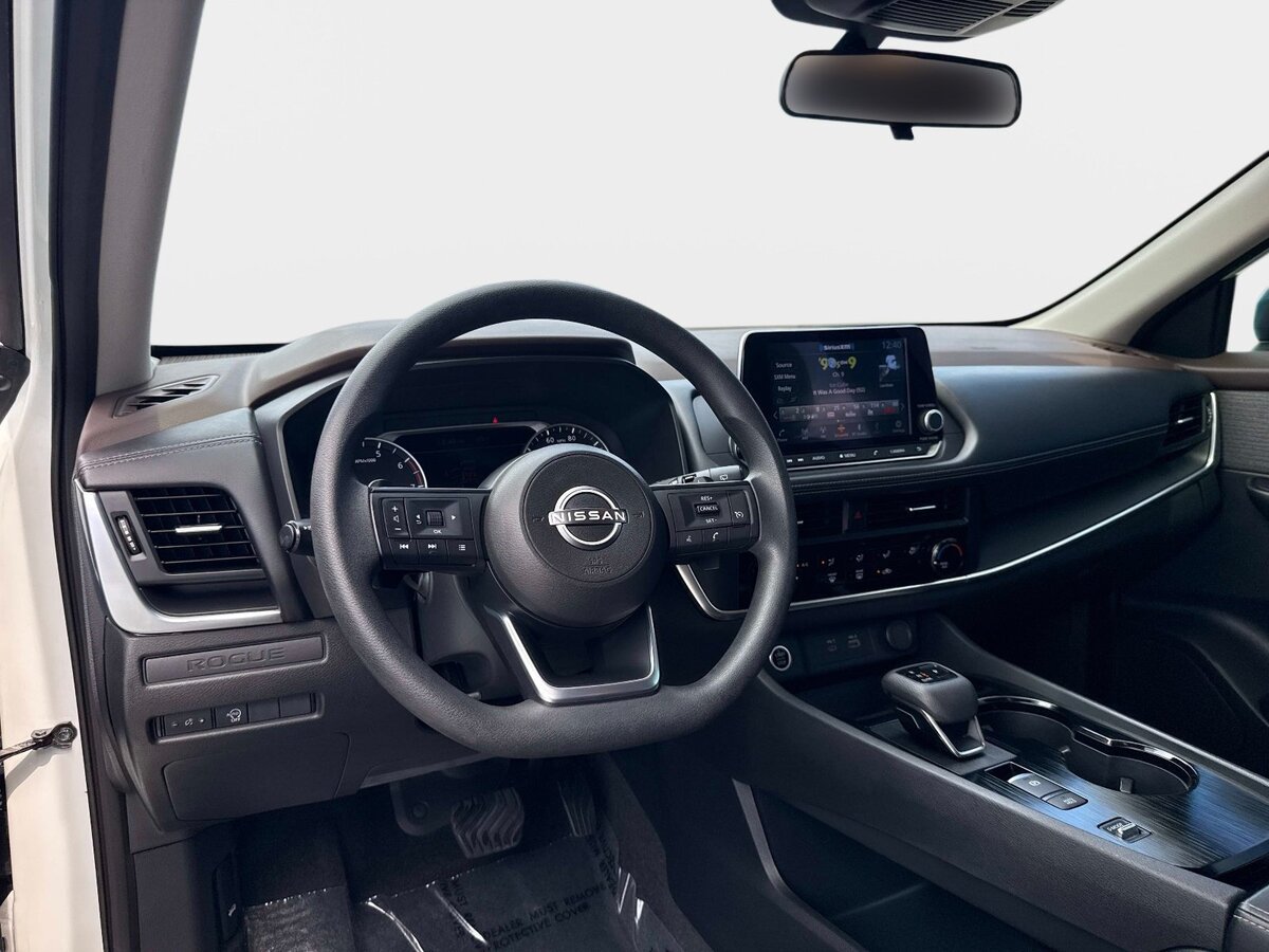Used 2023 Nissan Rogue S FWD image 13