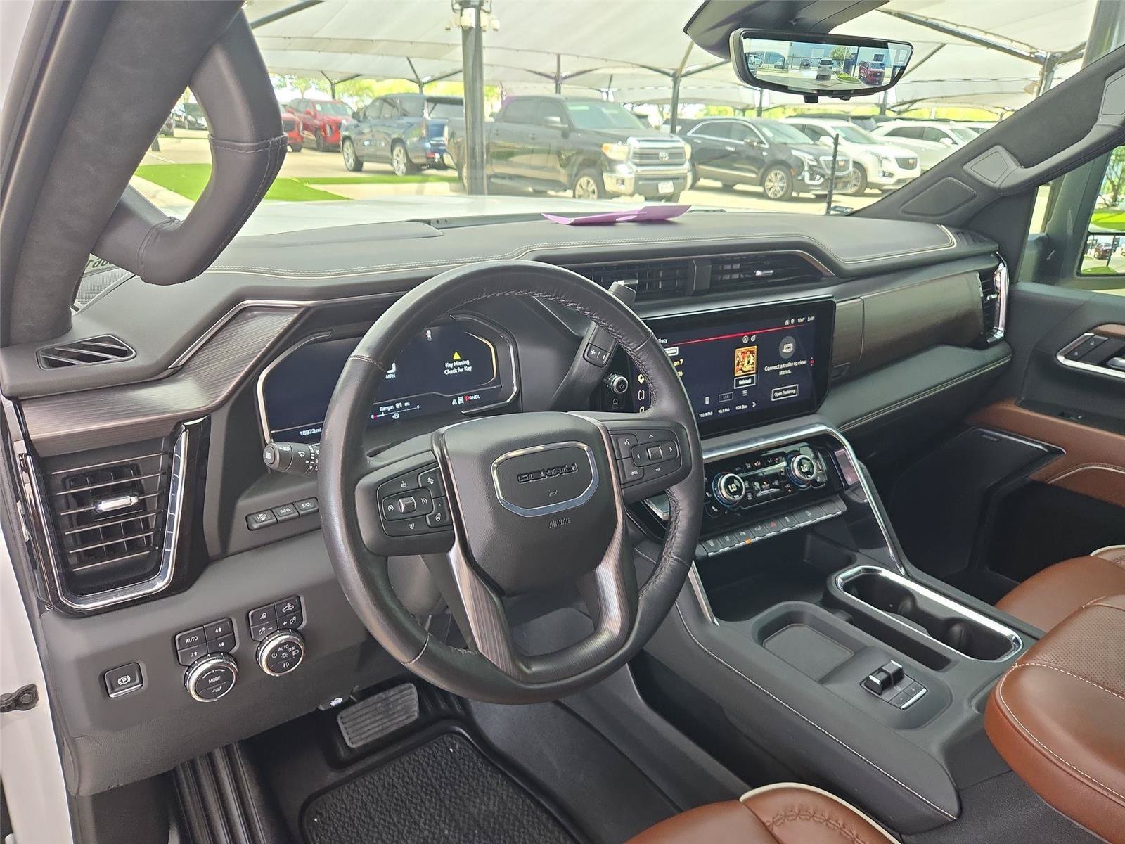 Used 2025 GMC Sierra 2500 Denali Ultimate AWD/4WD image 10