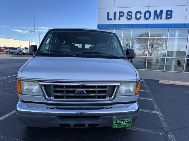 Used 2004 Ford E-150 and Econoline 150 image 3