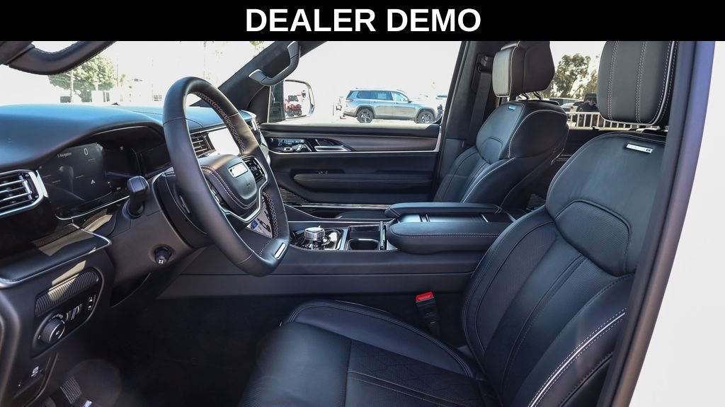 New 2025 Jeep Grand Wagoneer L Series II Obsidian w/ Quick Order Packagew 28T image 18
