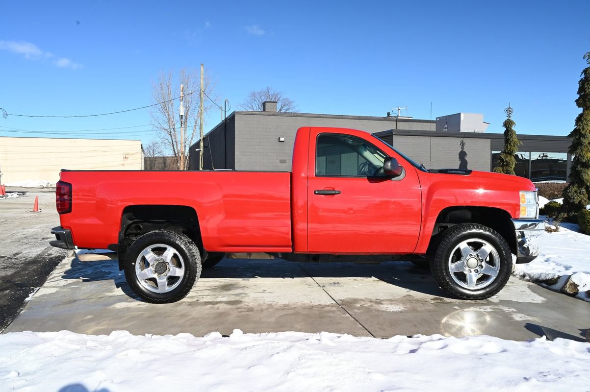 Used 2014 Chevrolet Silverado 2500 W/T w/ Snow Plow Prep Package image 4