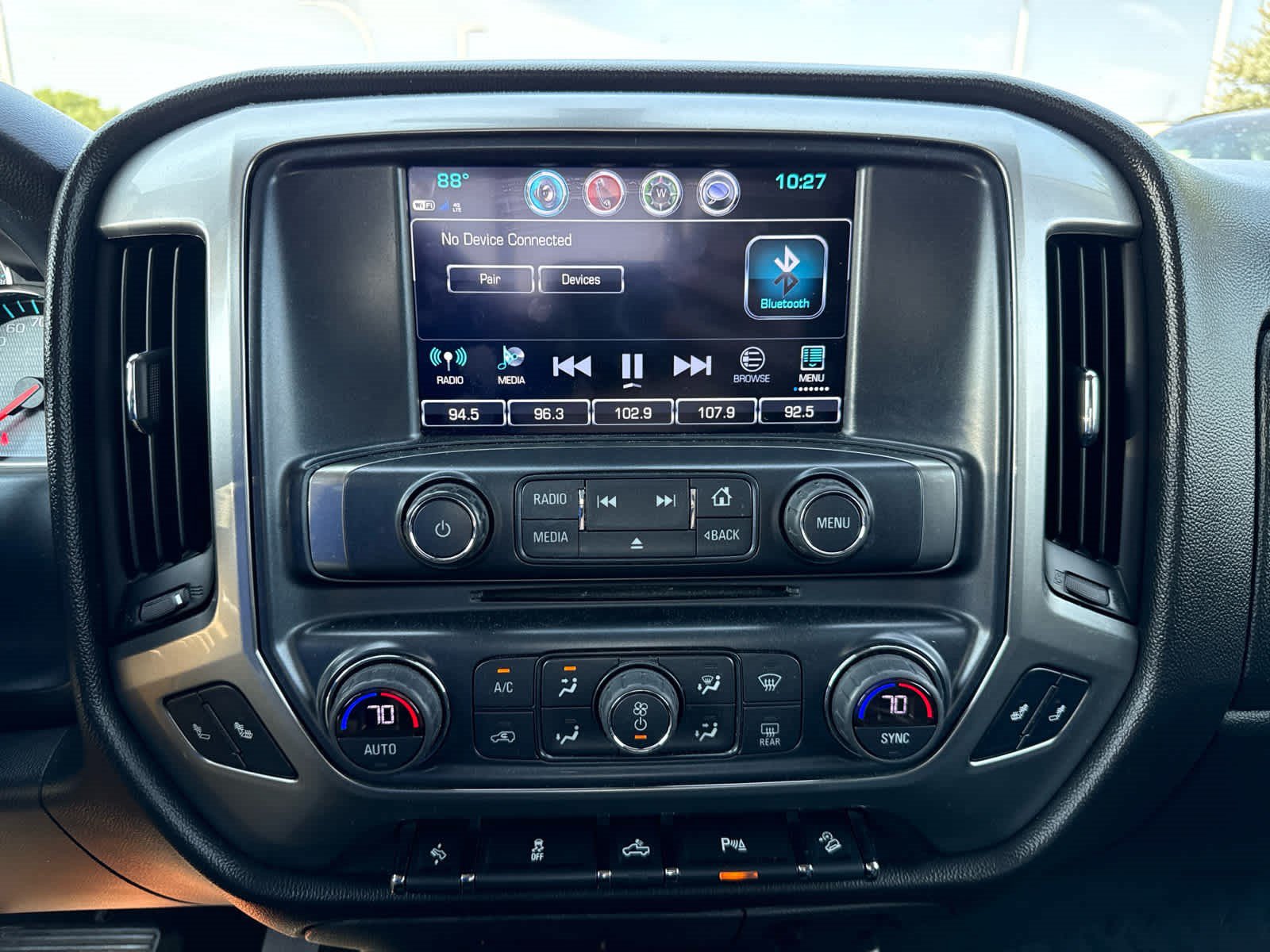 Used 2017 Chevrolet Silverado 1500 LT w/ All Star Edition AWD/4WD image 9