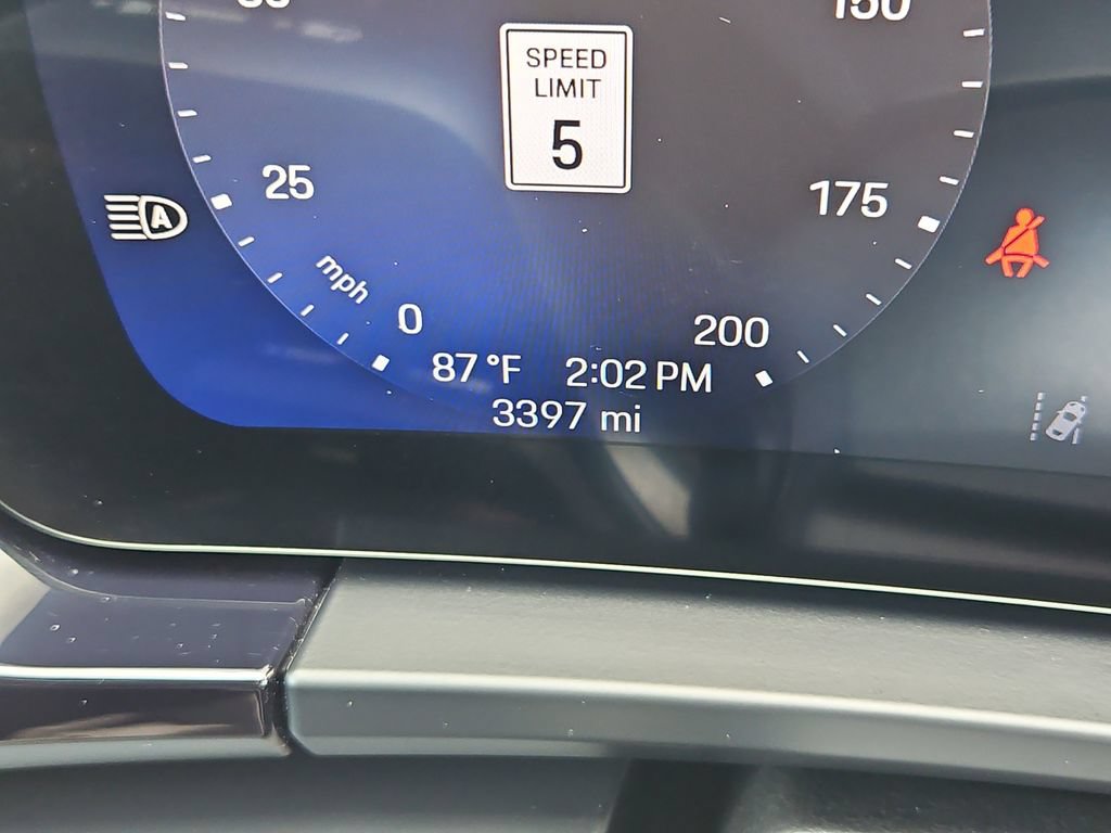 Certified 2025 Porsche Macan 4S Electric AWD/4WD image 14