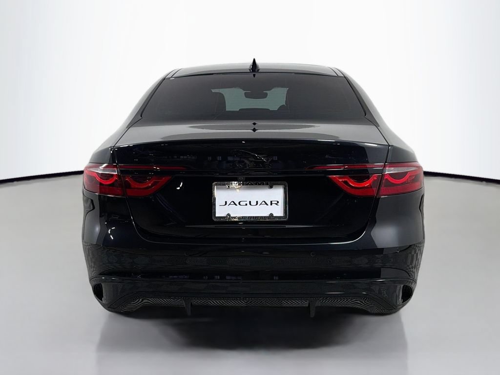 Used 2024 Jaguar XF R-Dynamic SE AWD/4WD image 6