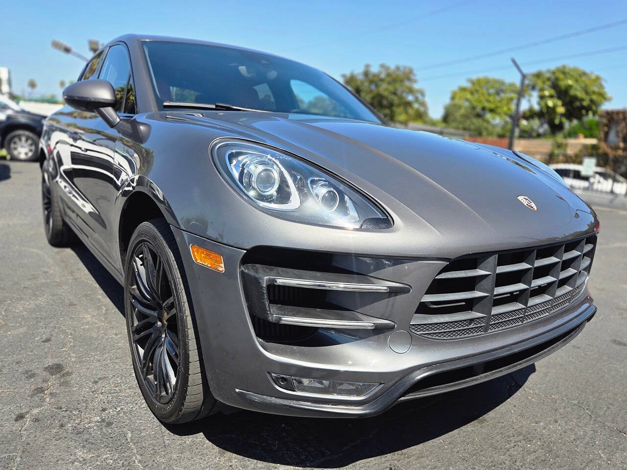 Used 2016 Porsche Macan Turbo AWD/4WD image 43