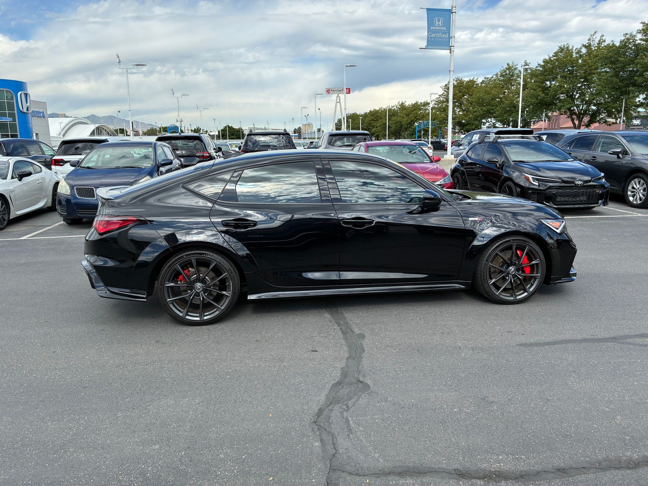 Used 2025 Acura Integra Type S FWD image 2