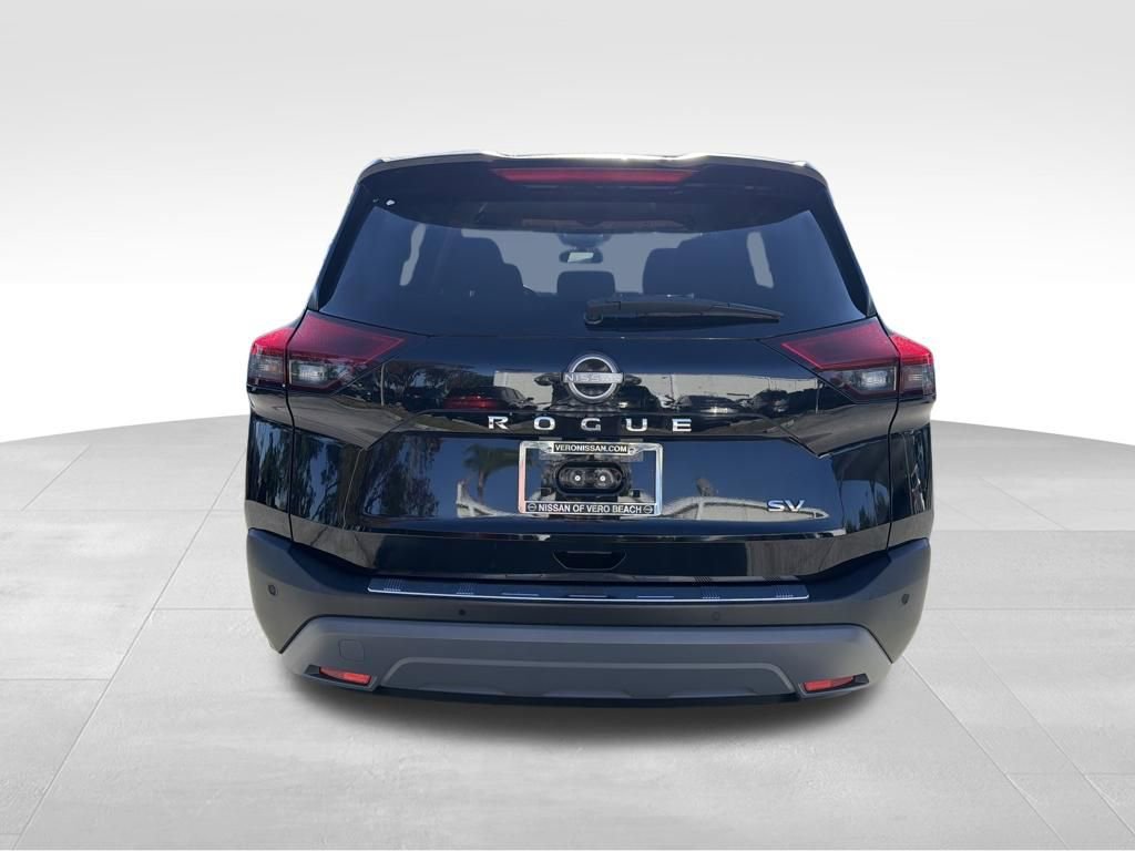 Used 2022 Nissan Rogue SV FWD image 7