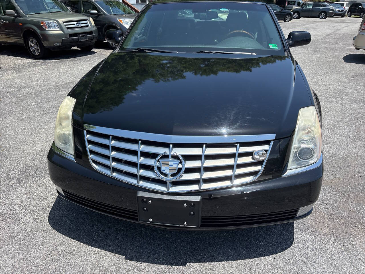 Used 2007 Cadillac DTS Luxury II FWD image 3