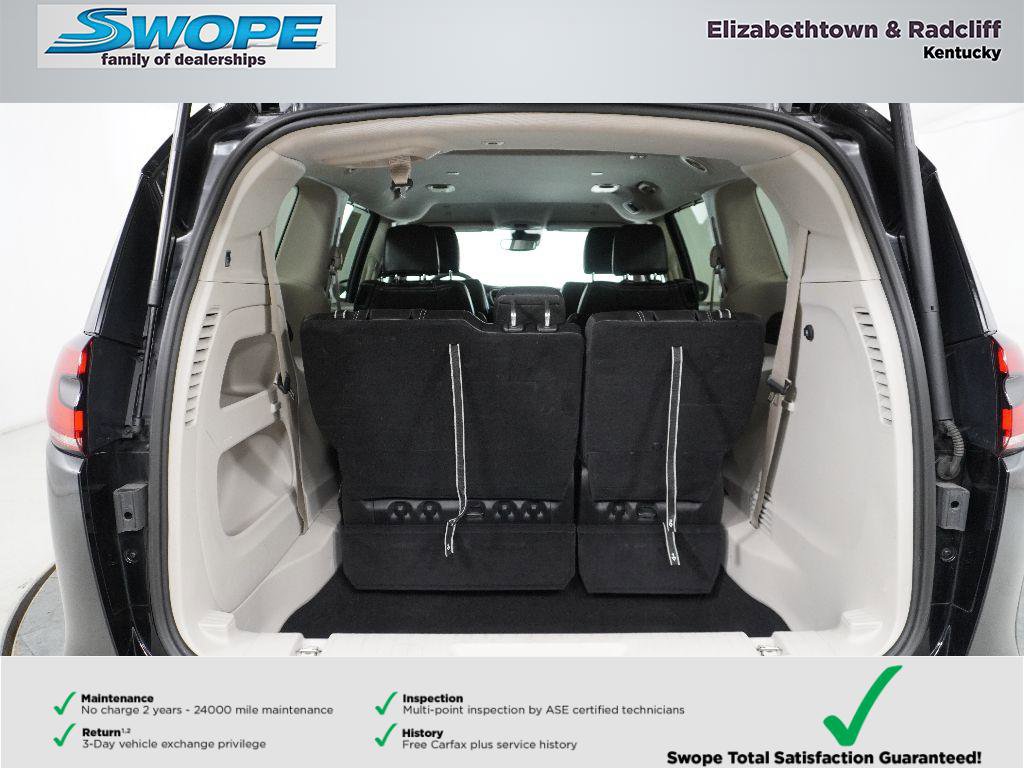 Certified 2024 Chrysler Pacifica Touring-L image 26