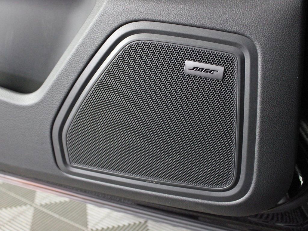 Certified 2025 Porsche Macan image 17