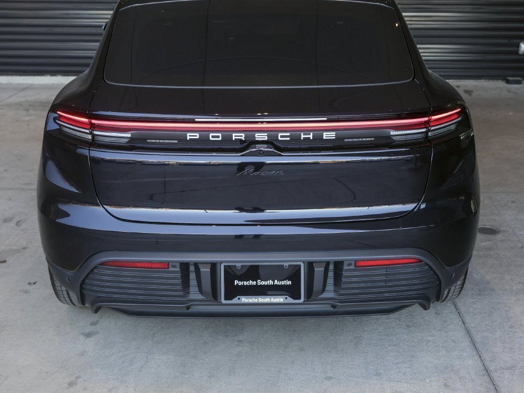 Certified 2026 Porsche Macan Electric RWD image 15