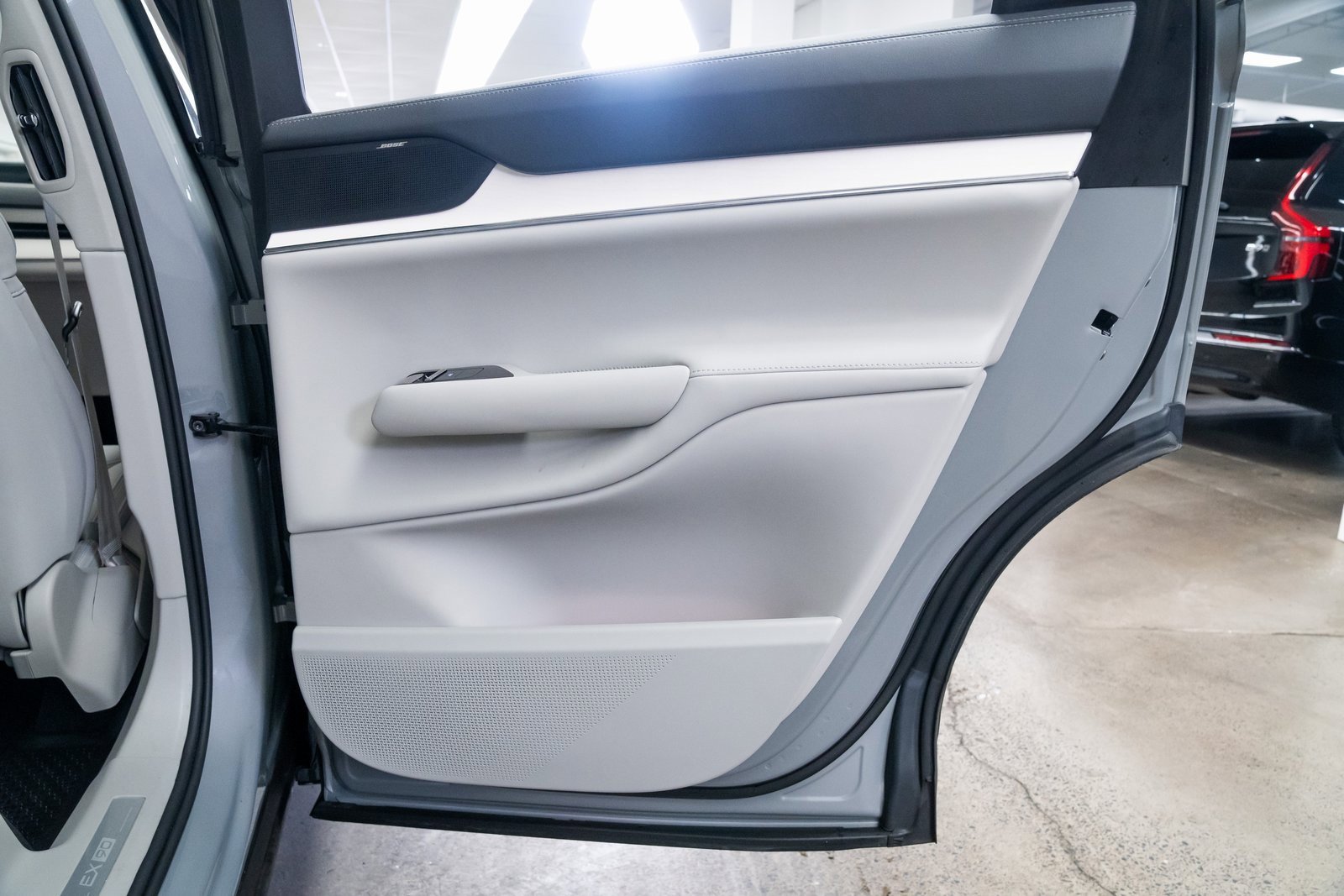 Used 2025 Volvo EX90 Ultra image 22