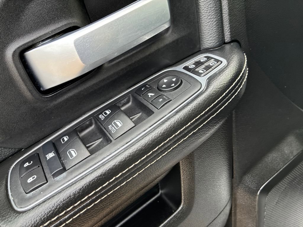 Used 2024 RAM 3500 Big Horn image 12