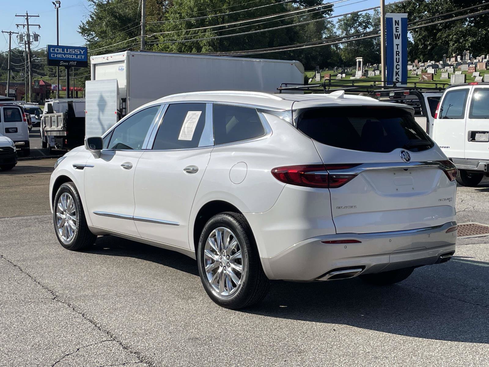 Certified 2018 Buick Enclave Premium w/ Experience Buick Package AWD/4WD image 5