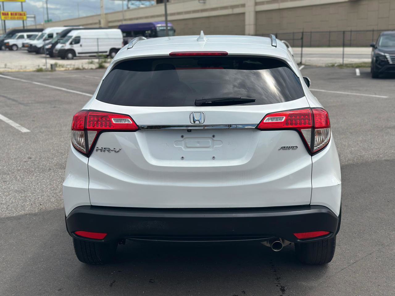 Used 2022 Honda HR-V EX image 9