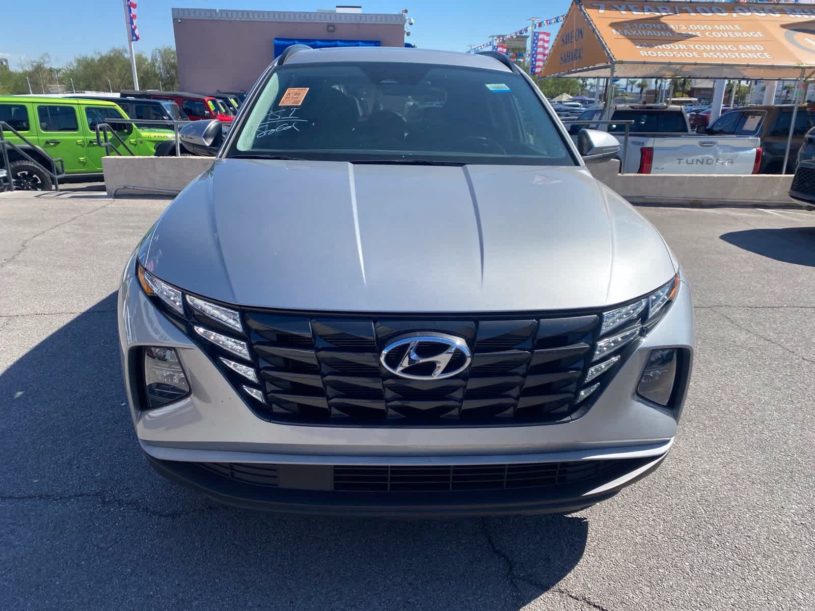 Used 2024 Hyundai Tucson SEL w/ Convenience Package FWD image 2