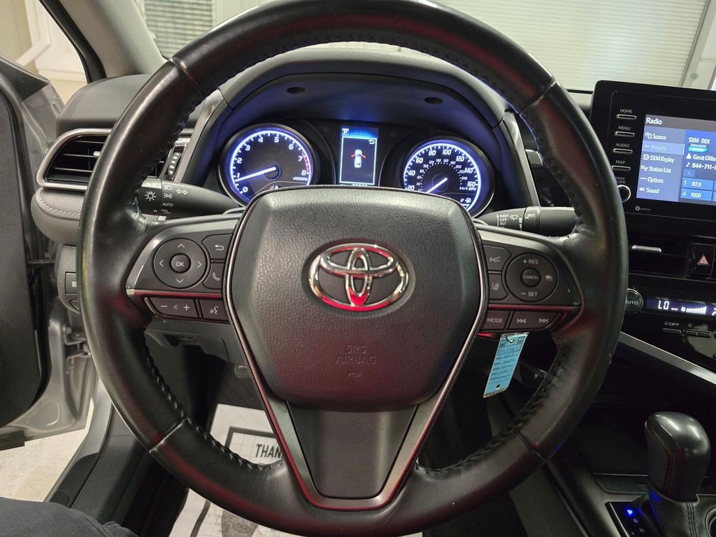 Used 2023 Toyota Camry SE FWD image 17
